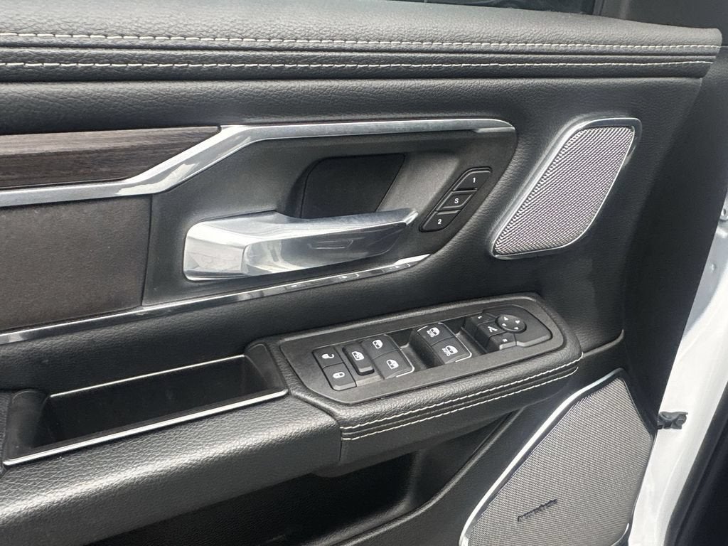 2025 RAM 1500 Laramie Crew Cab 4x4 5'7" Box