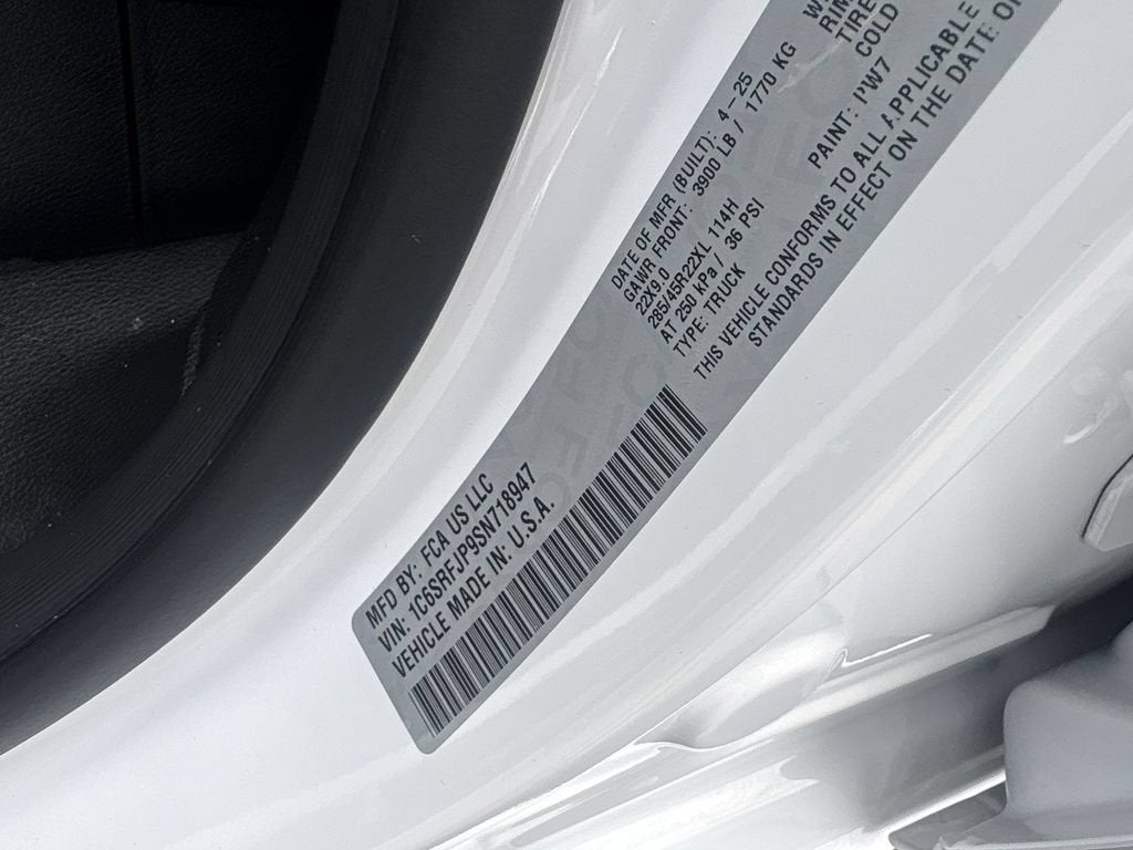 2025 RAM 1500 Laramie Crew Cab 4x4 5'7" Box