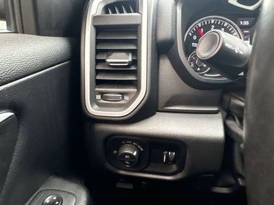 2021 RAM 1500 Big Horn Crew Cab 4x4 6'4" Box