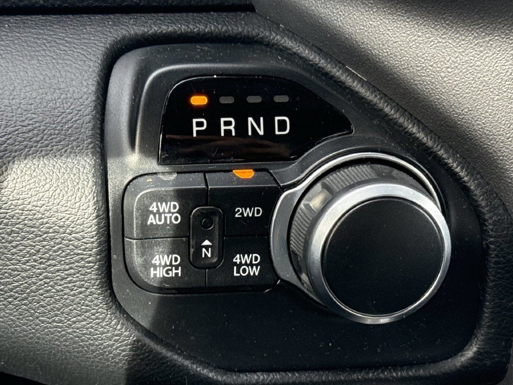 2019 RAM 1500 Big Horn/Lone Star Crew Cab 4x4 6'4" Box