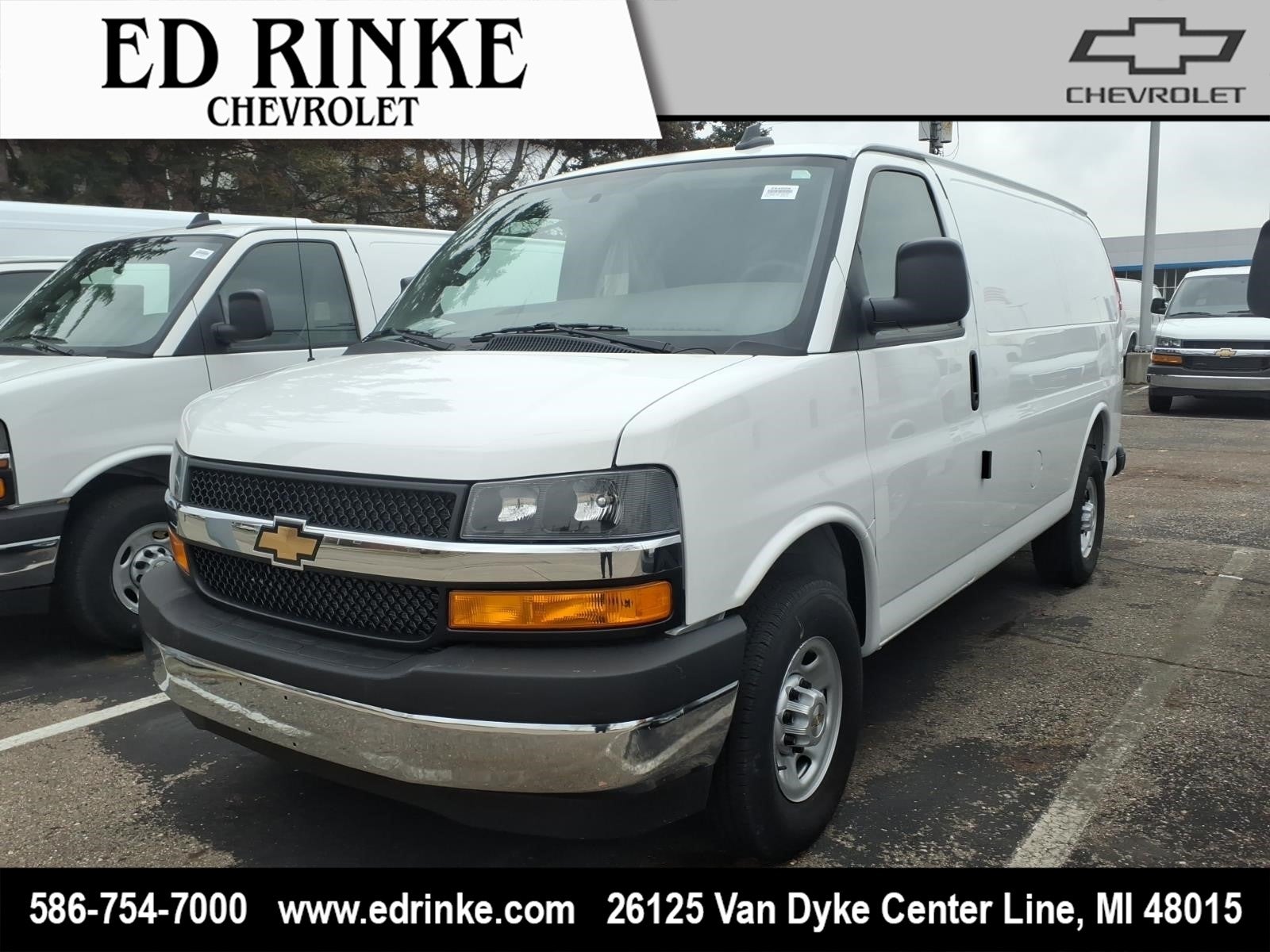 2025 Chevrolet Express 2500 Work Van HD's photo