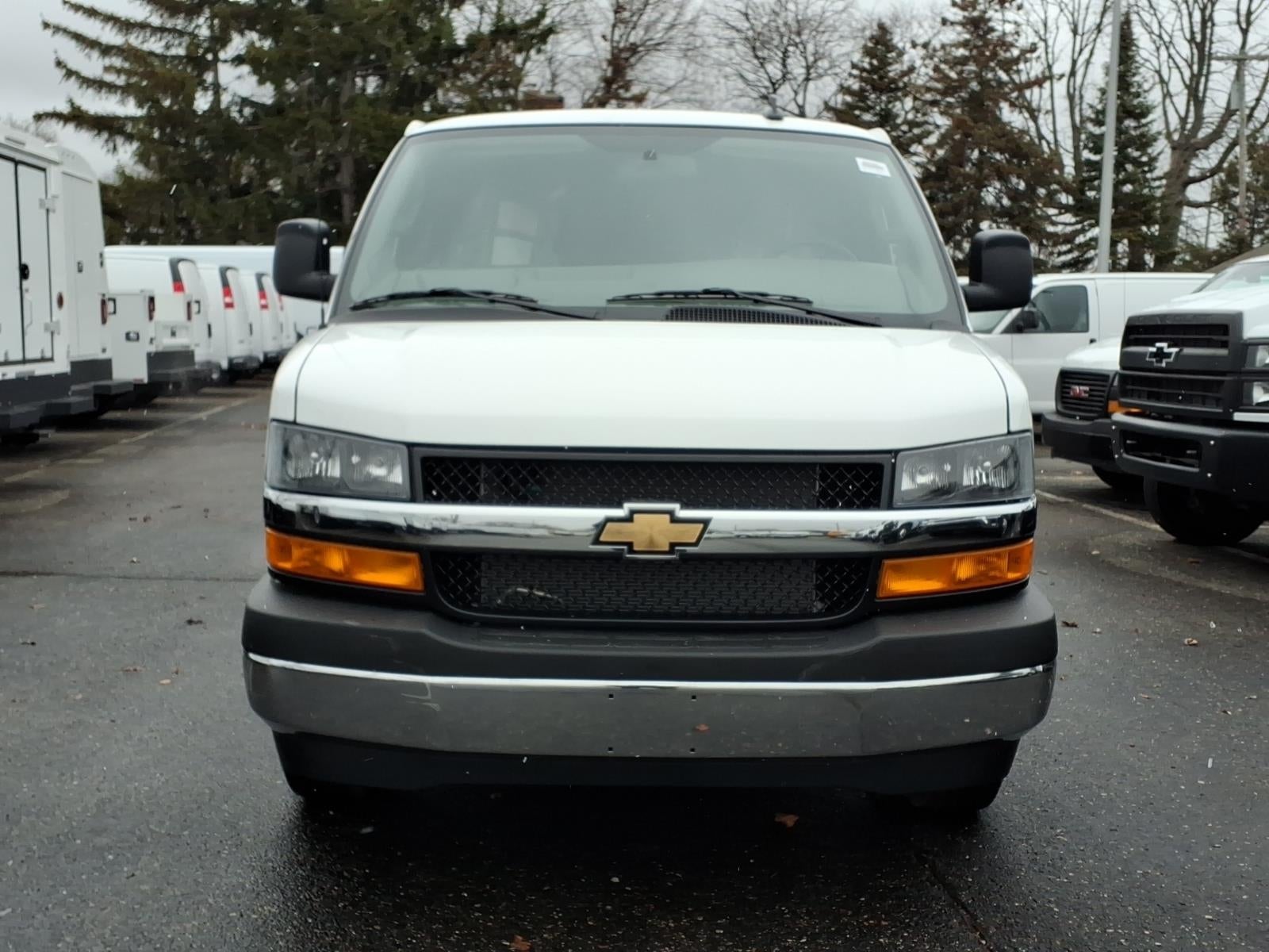 2025 Chevrolet Express Cargo Work Van - Photo 2