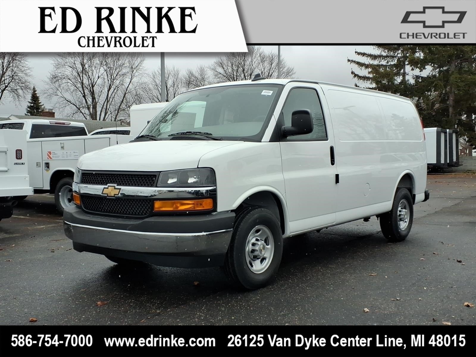 2025 Chevrolet Express 2500 Work Van HD's photo