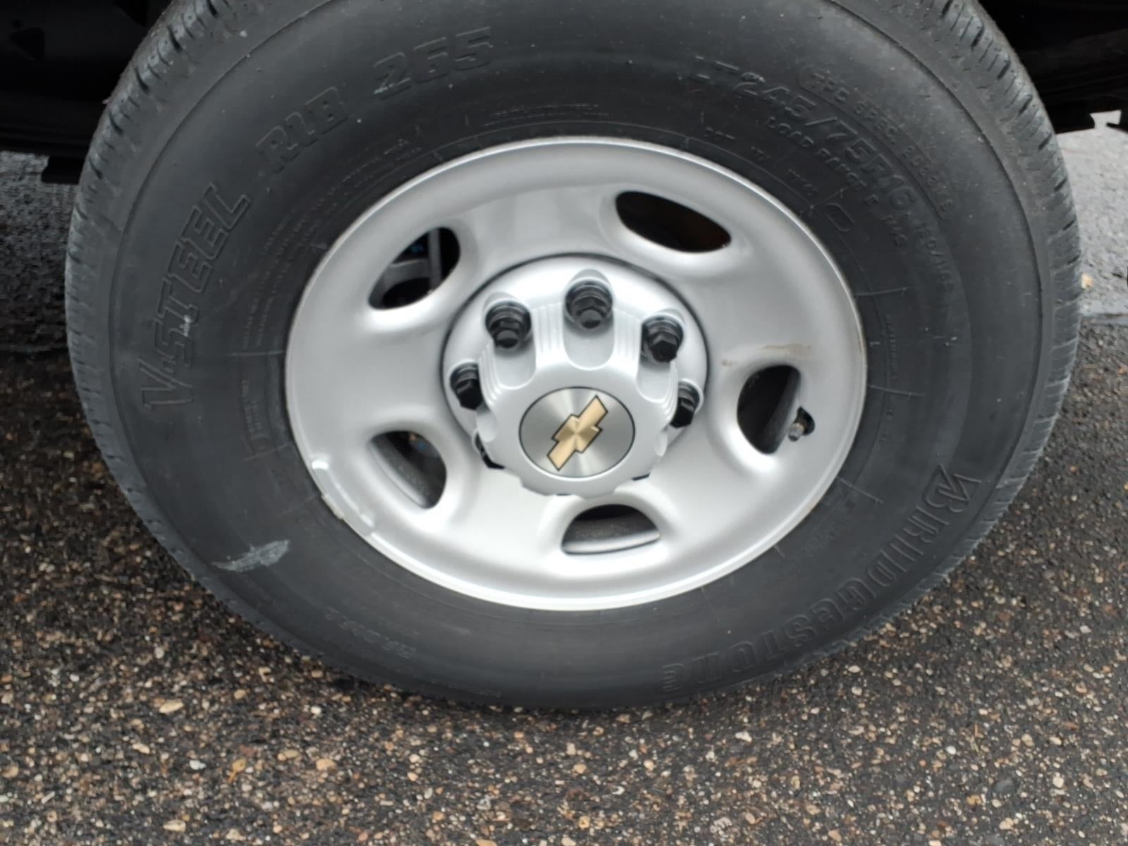 2025 Chevrolet Express Cargo WT