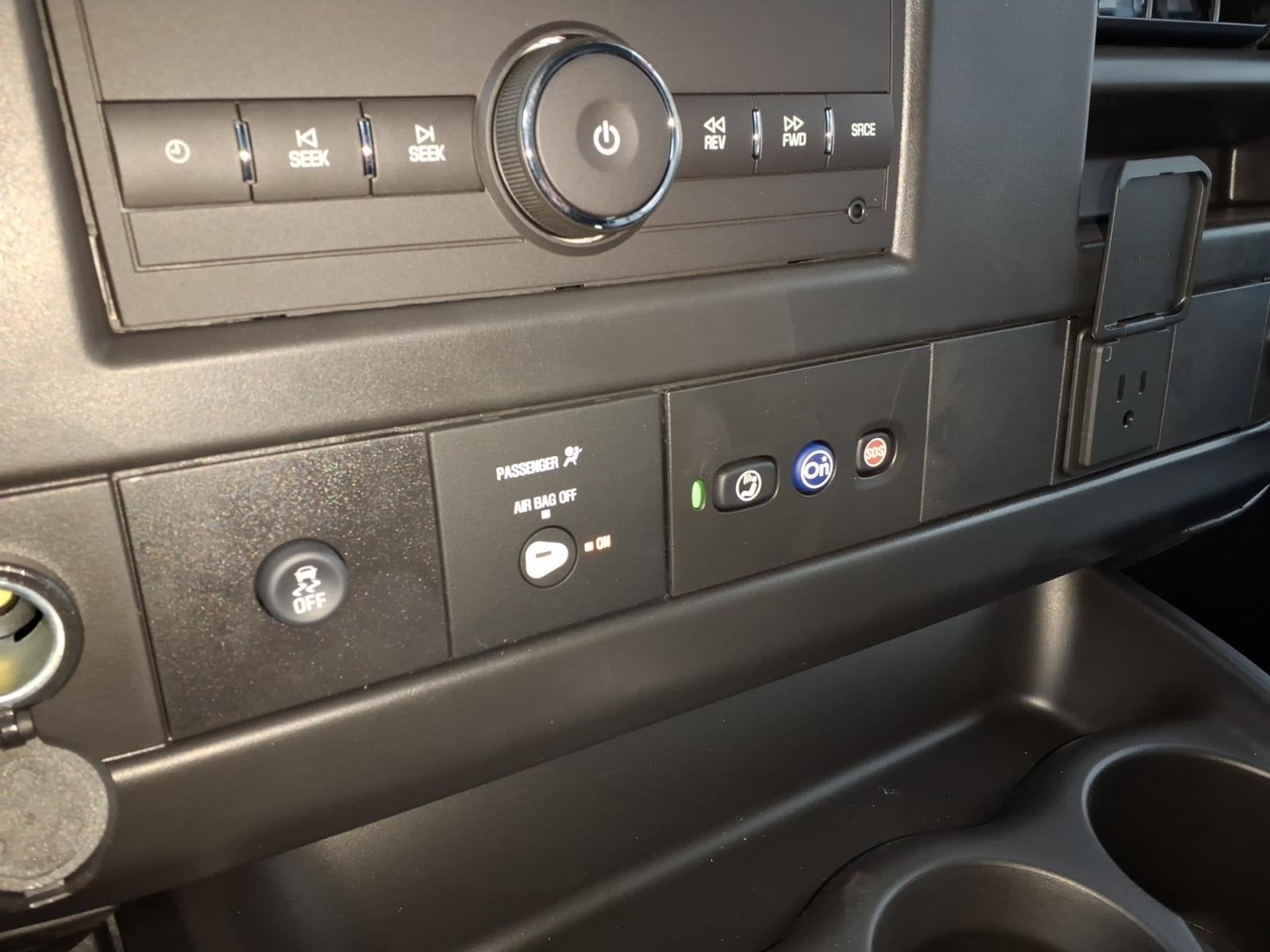 2025 Chevrolet Express Cargo WT