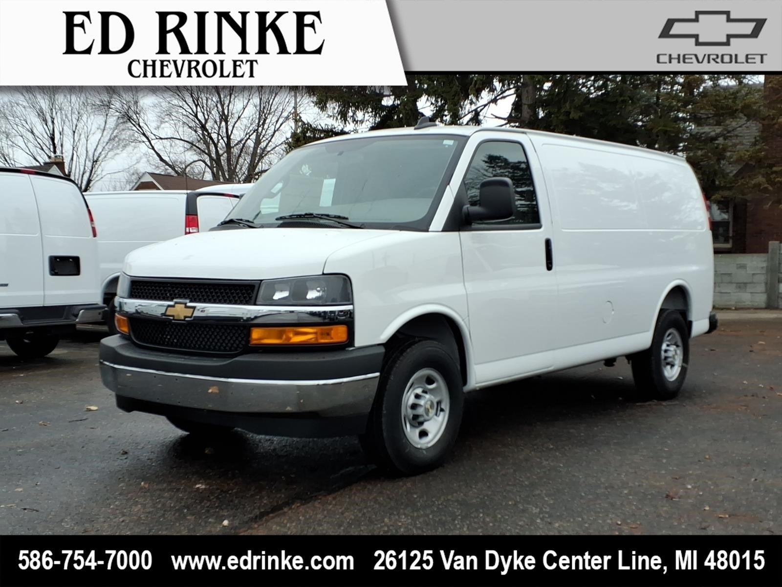 2025 Chevrolet Express 2500 Work Van HD's photo