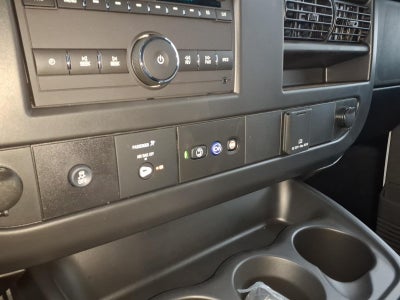 2025 Chevrolet Express Cargo WT