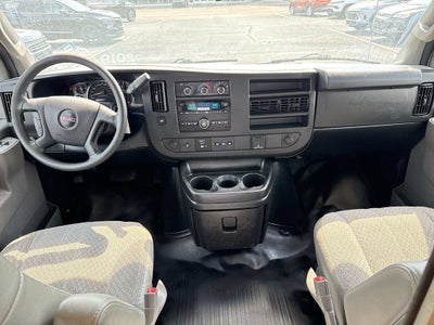 2019 GMC Savana Cutaway 3500 Work Van
