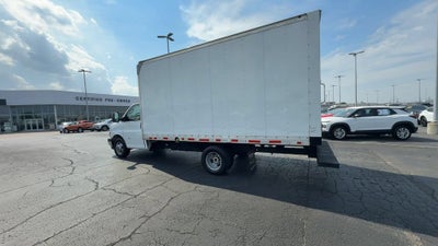 2019 GMC Savana Cutaway 3500 Work Van