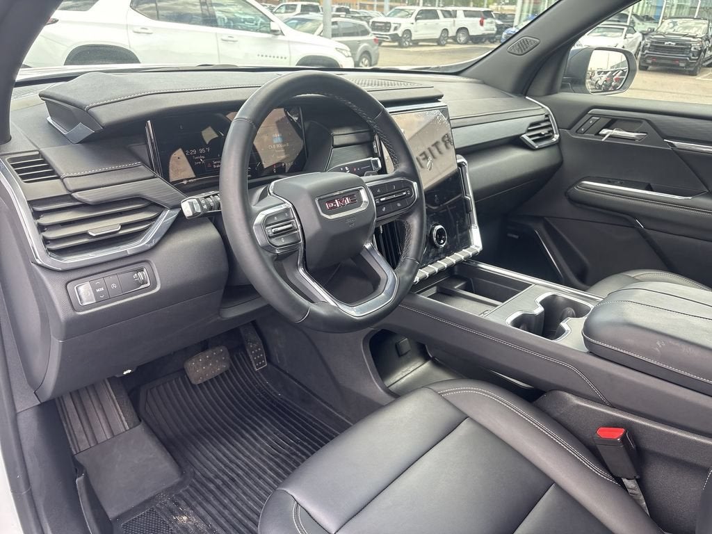 2024 GMC Acadia Elevation