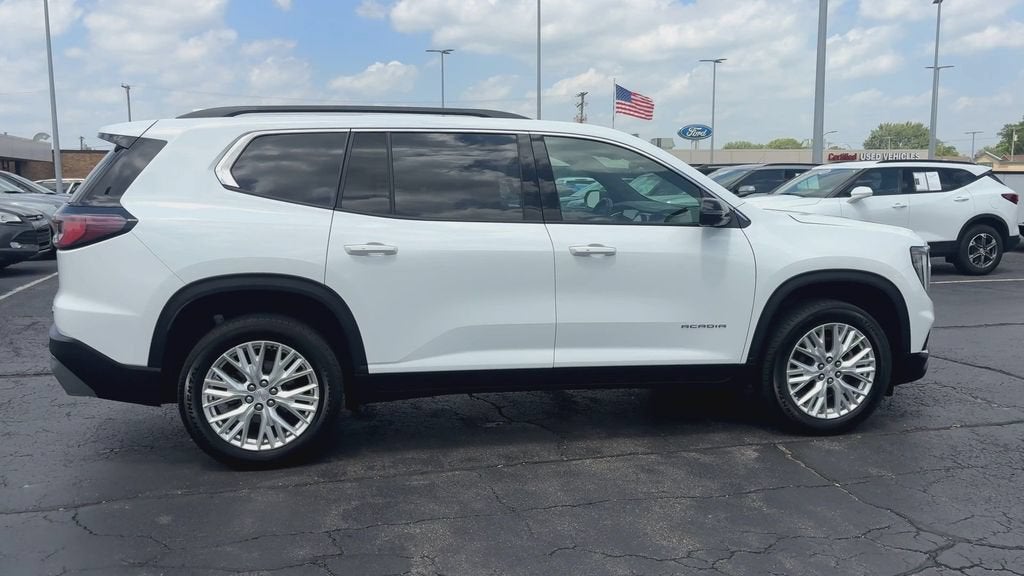 2024 GMC Acadia Elevation