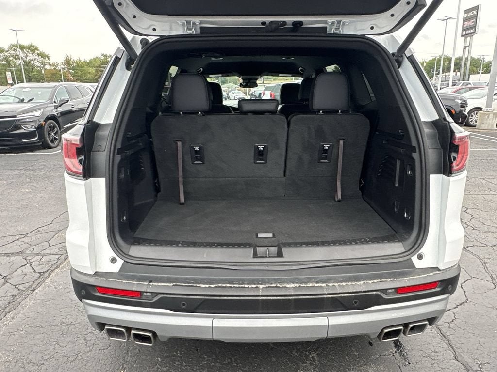 2024 GMC Acadia Elevation