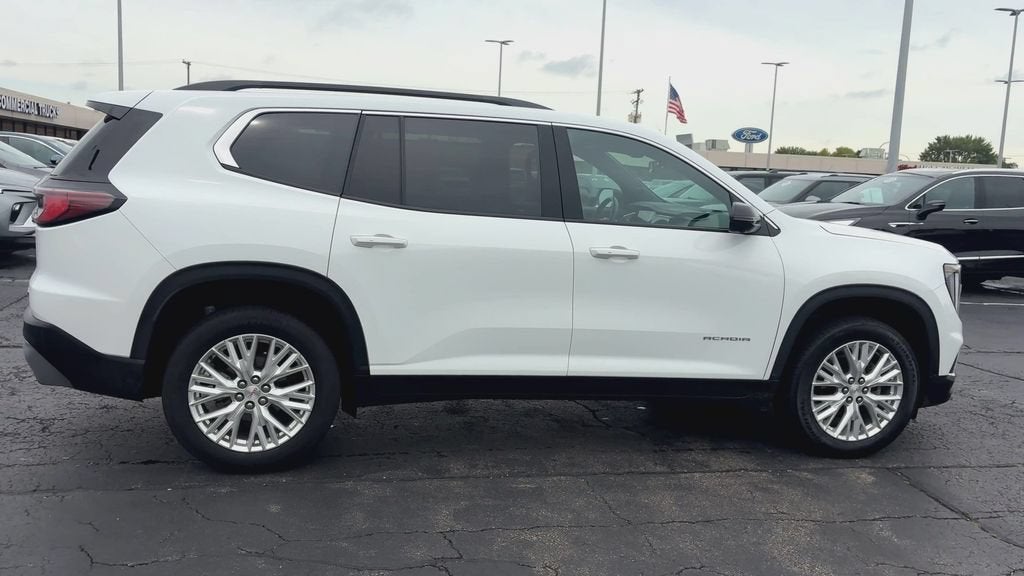 2024 GMC Acadia Elevation