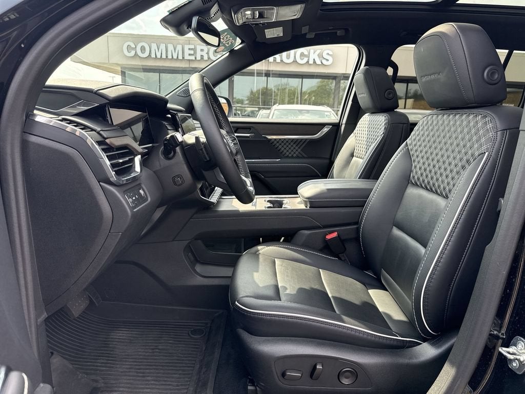 2024 GMC Acadia Denali