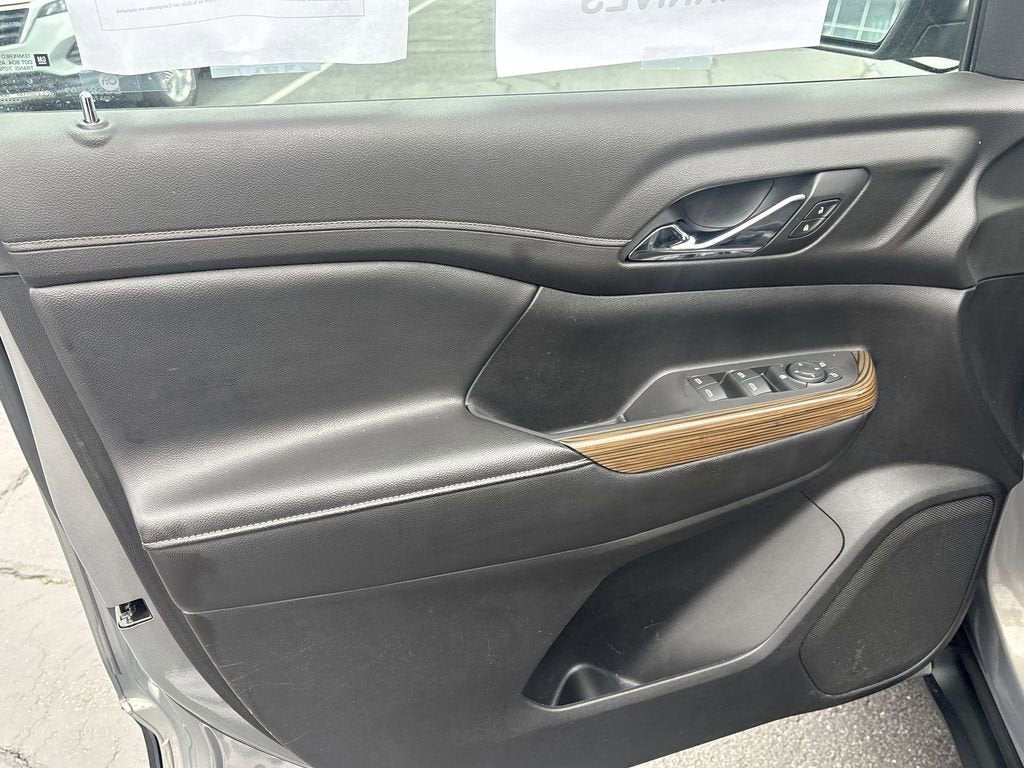2019 GMC Acadia SLE
