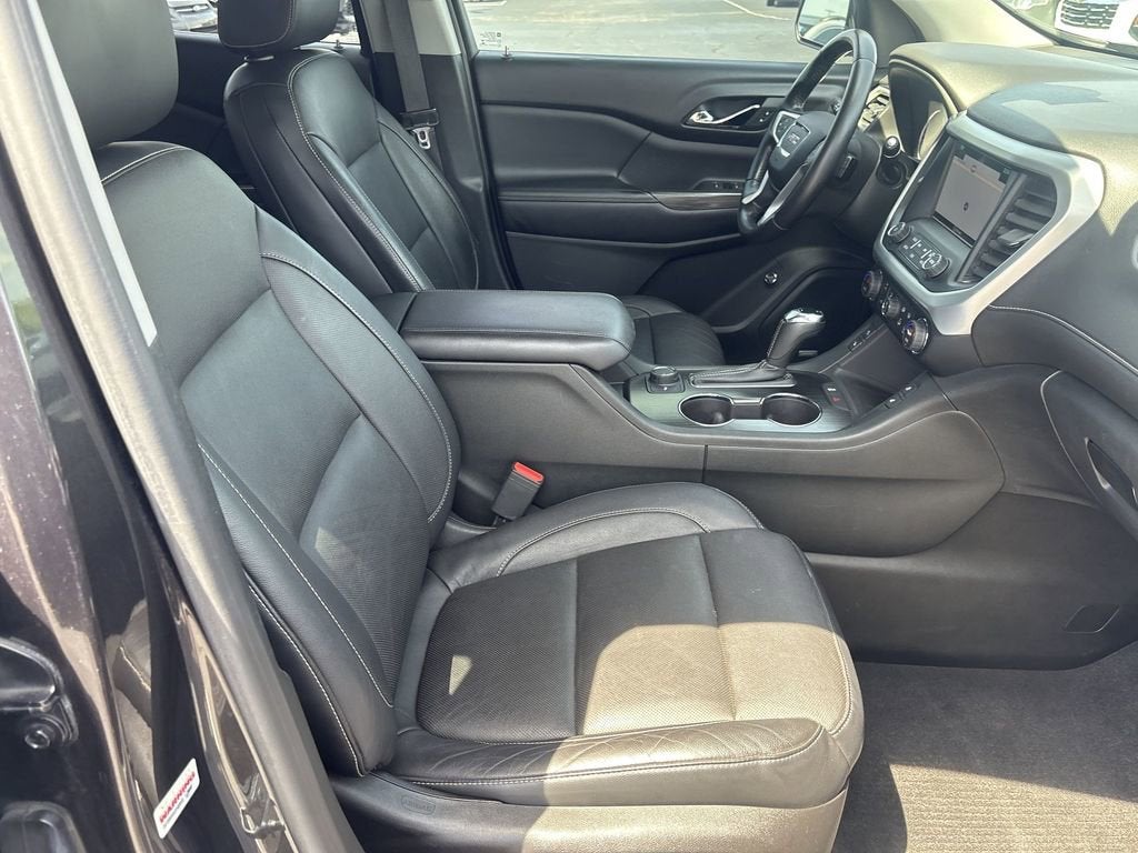 2017 GMC Acadia SLT