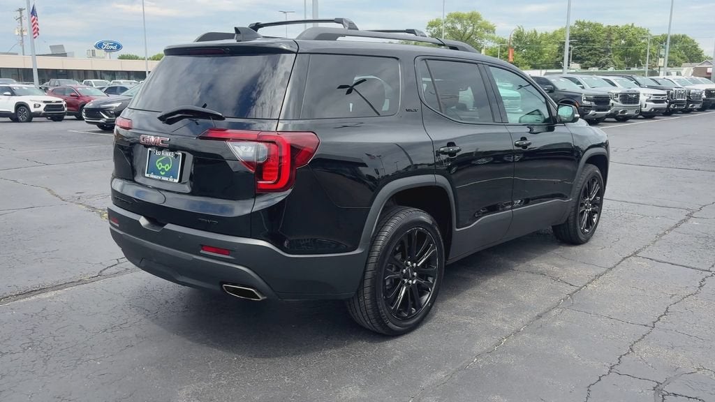 2023 GMC Acadia SLT