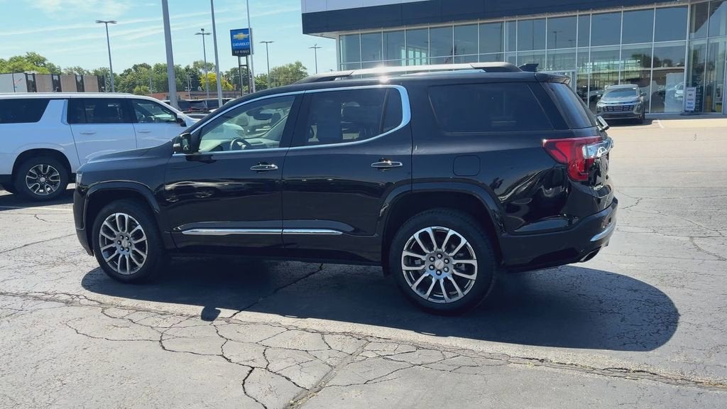 2023 GMC Acadia Denali
