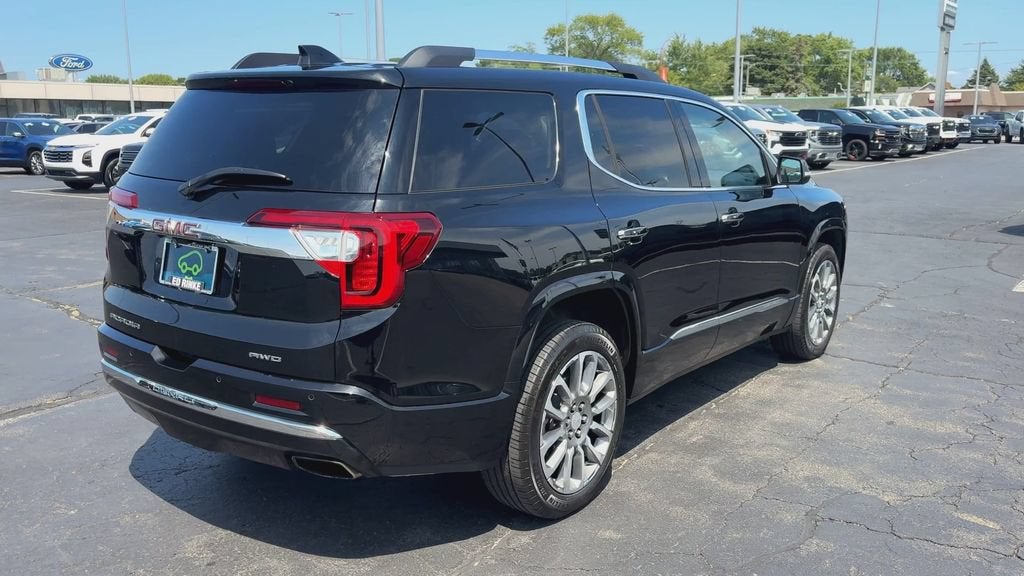 2023 GMC Acadia Denali