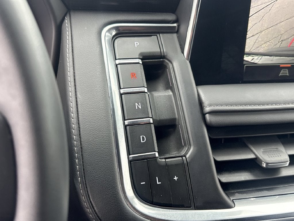 2023 GMC Yukon SLE