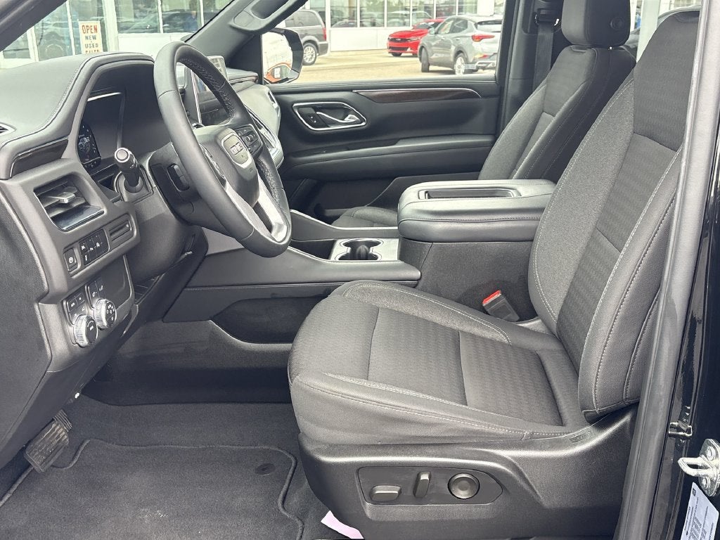 2023 GMC Yukon SLE