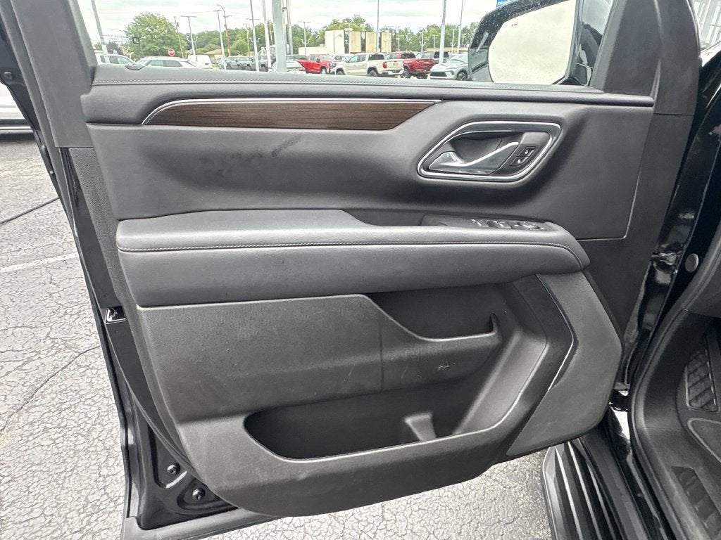 2023 GMC Yukon SLE