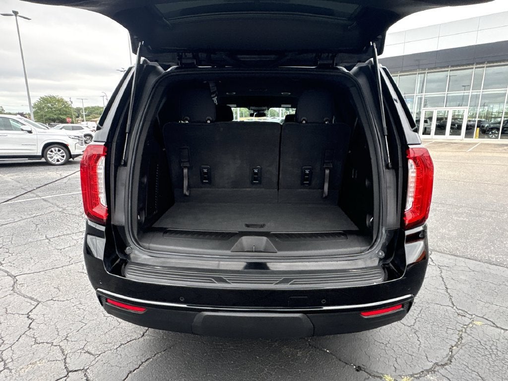 2023 GMC Yukon SLE