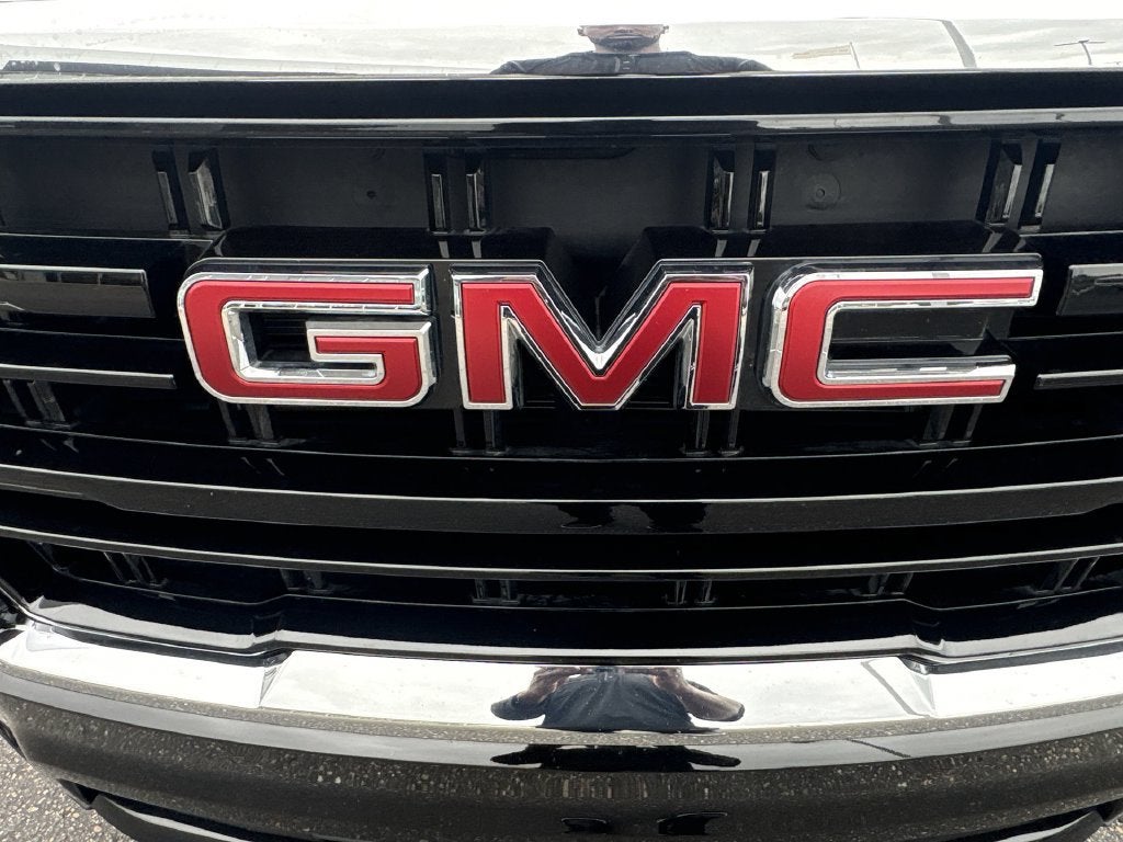 2023 GMC Yukon SLE