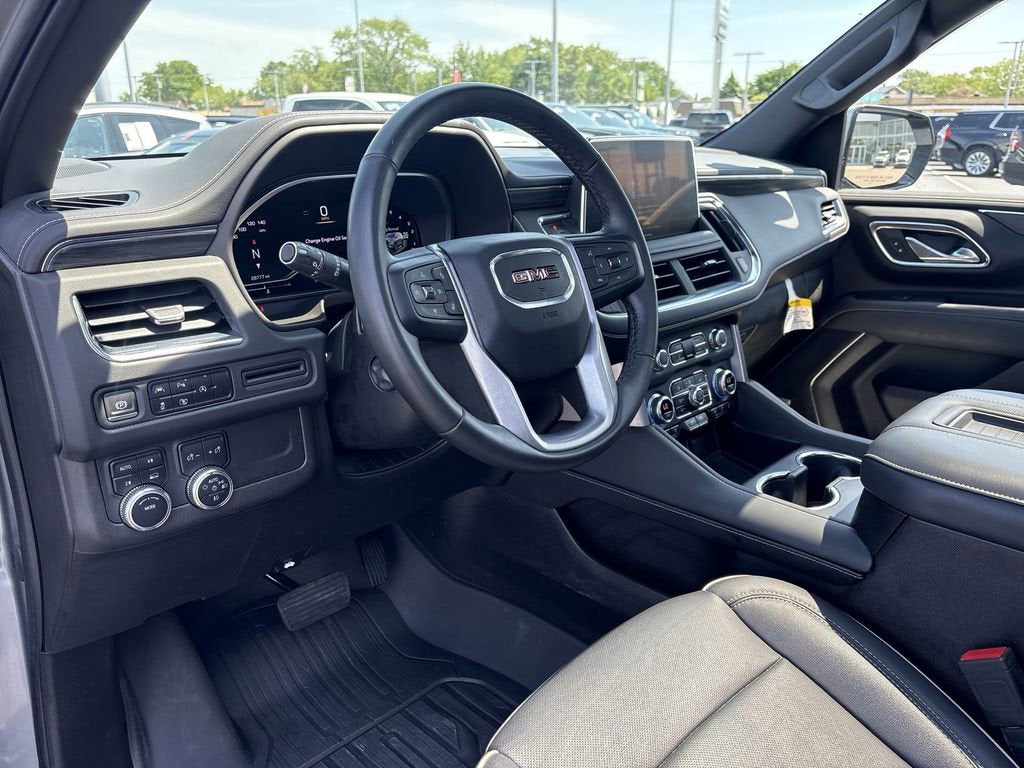 2023 GMC Yukon SLT