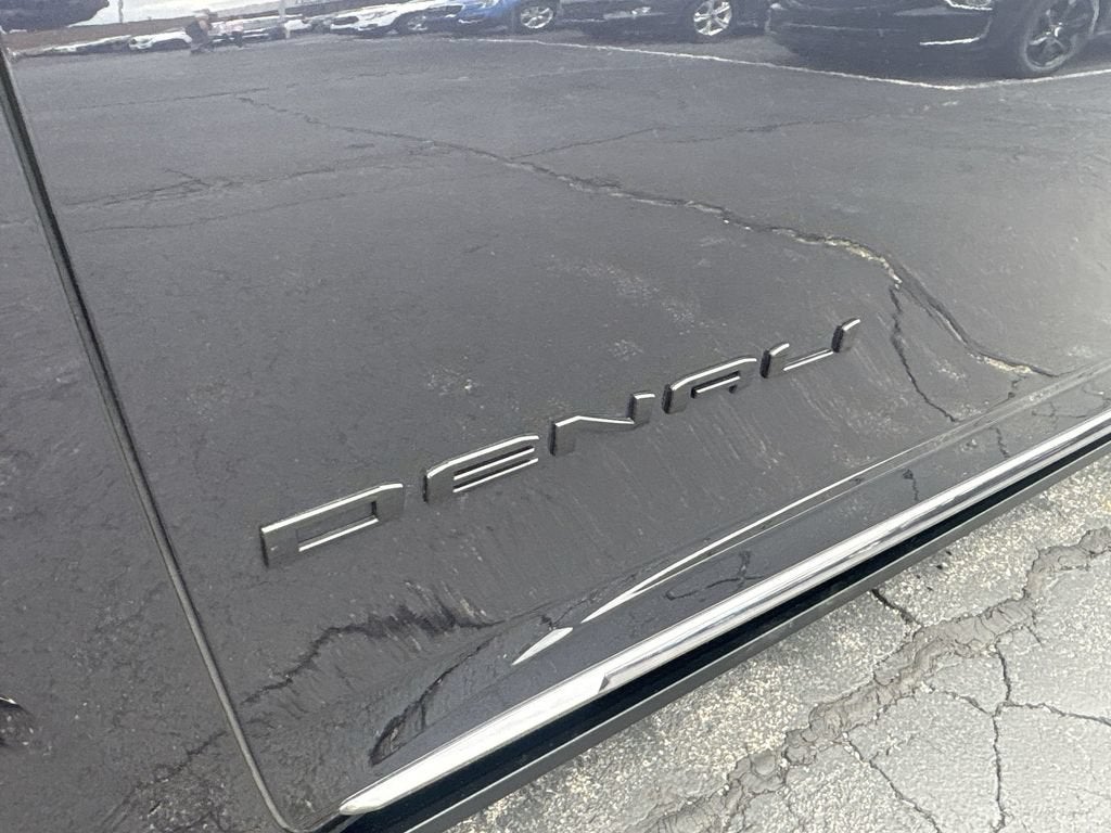 2023 GMC Yukon Denali Ultimate