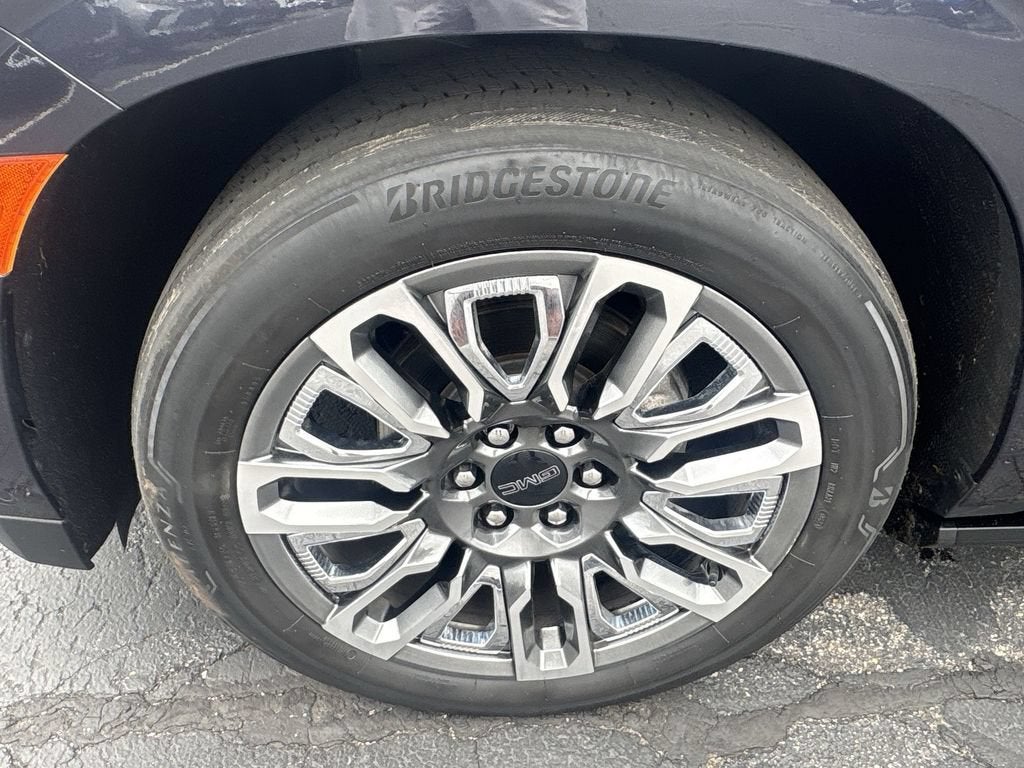 2023 GMC Yukon Denali Ultimate