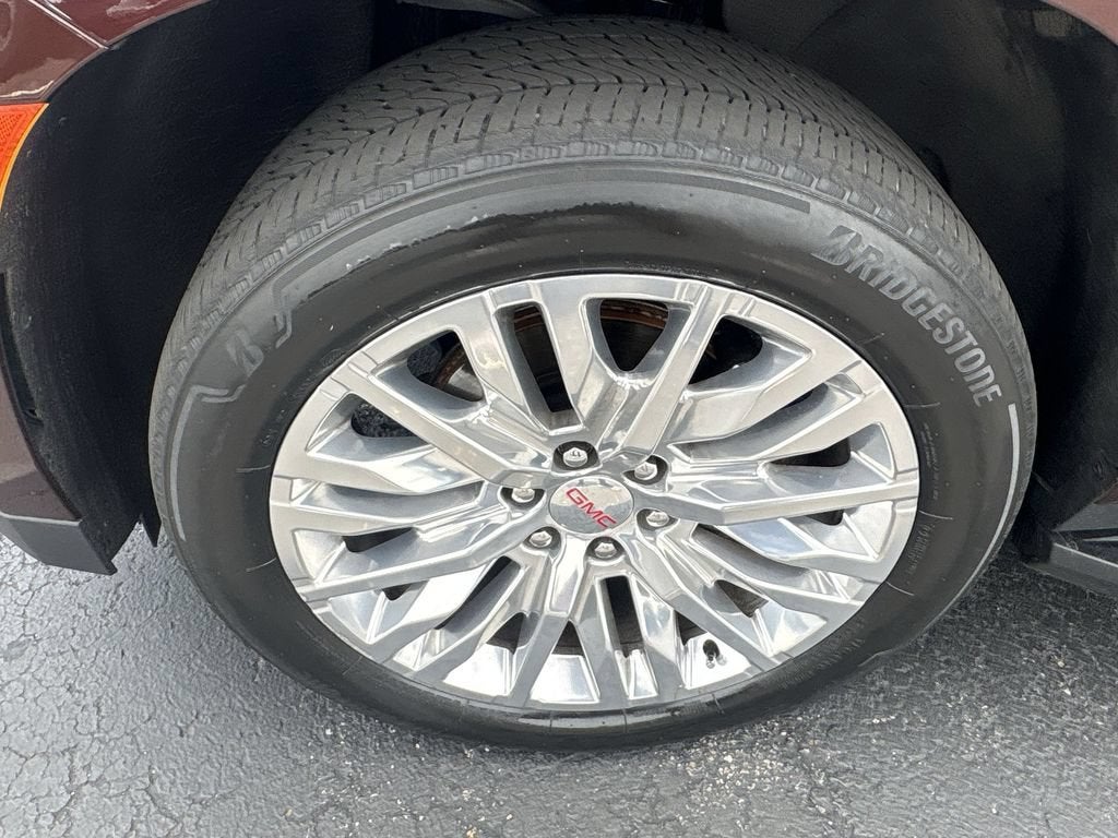 2023 GMC Yukon XL SLT