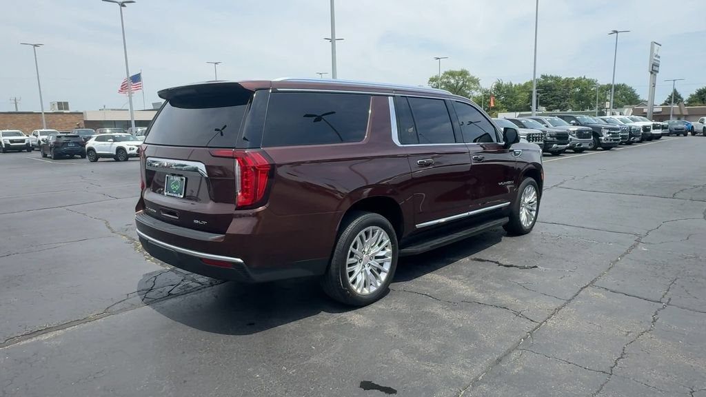 2023 GMC Yukon XL SLT