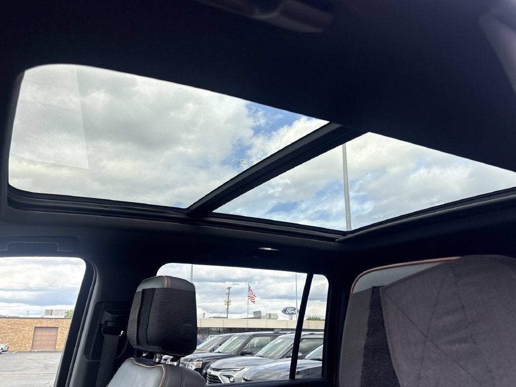 2025 GMC Yukon XL AT4