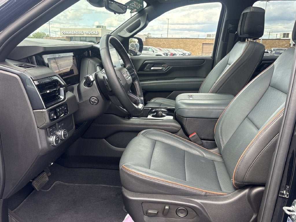 2025 GMC Yukon XL AT4