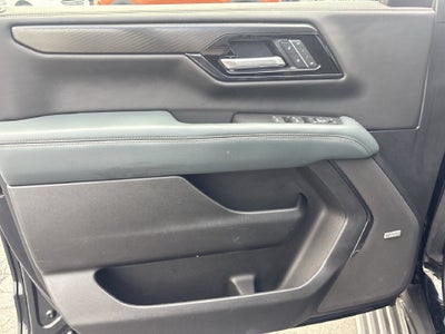2025 GMC Yukon XL AT4