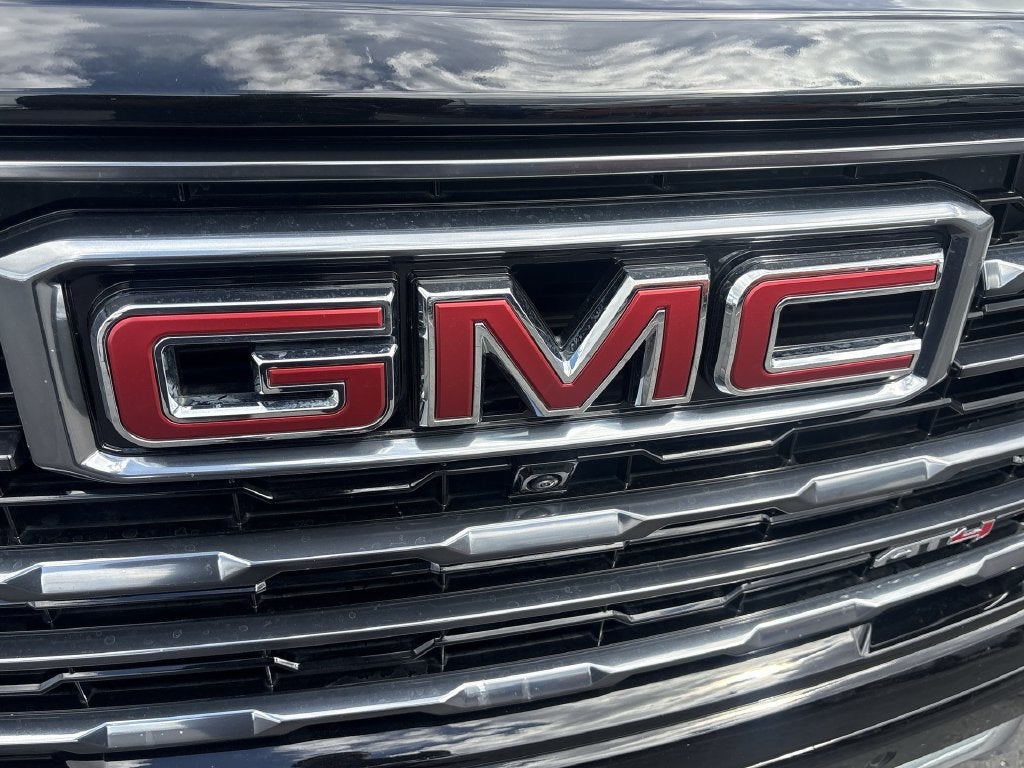 2025 GMC Yukon XL AT4