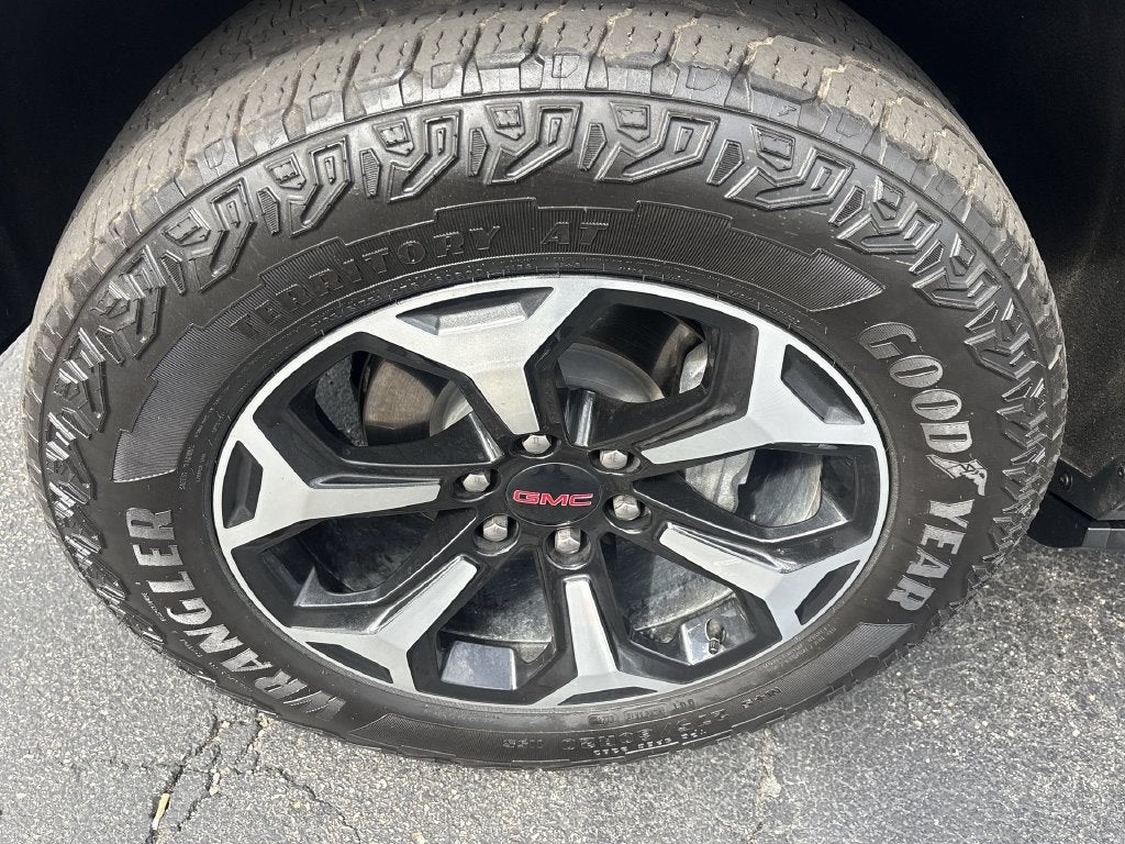 2025 GMC Yukon XL AT4