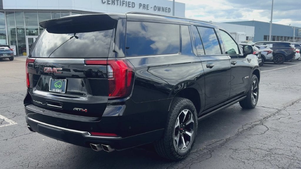 2025 GMC Yukon XL AT4