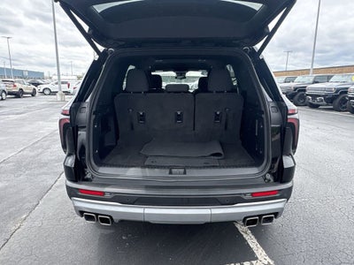 2024 Chevrolet Traverse LT