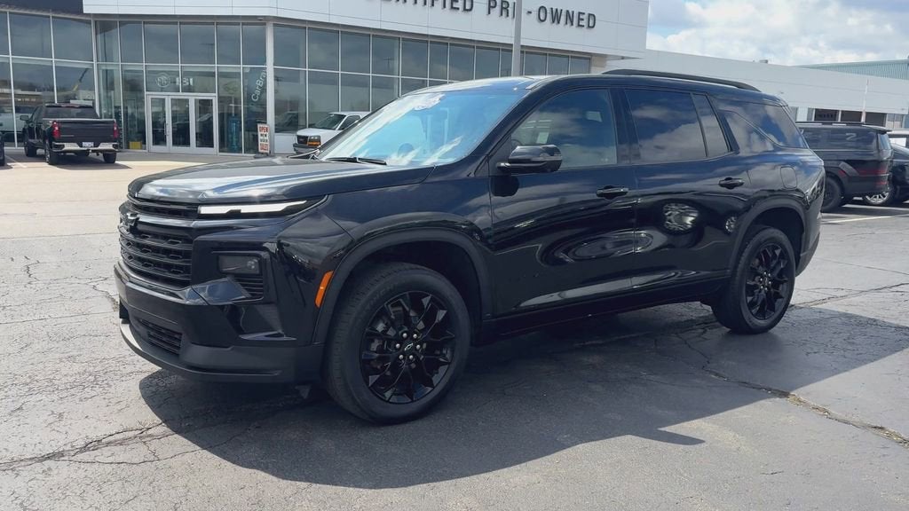 2024 Chevrolet Traverse LT