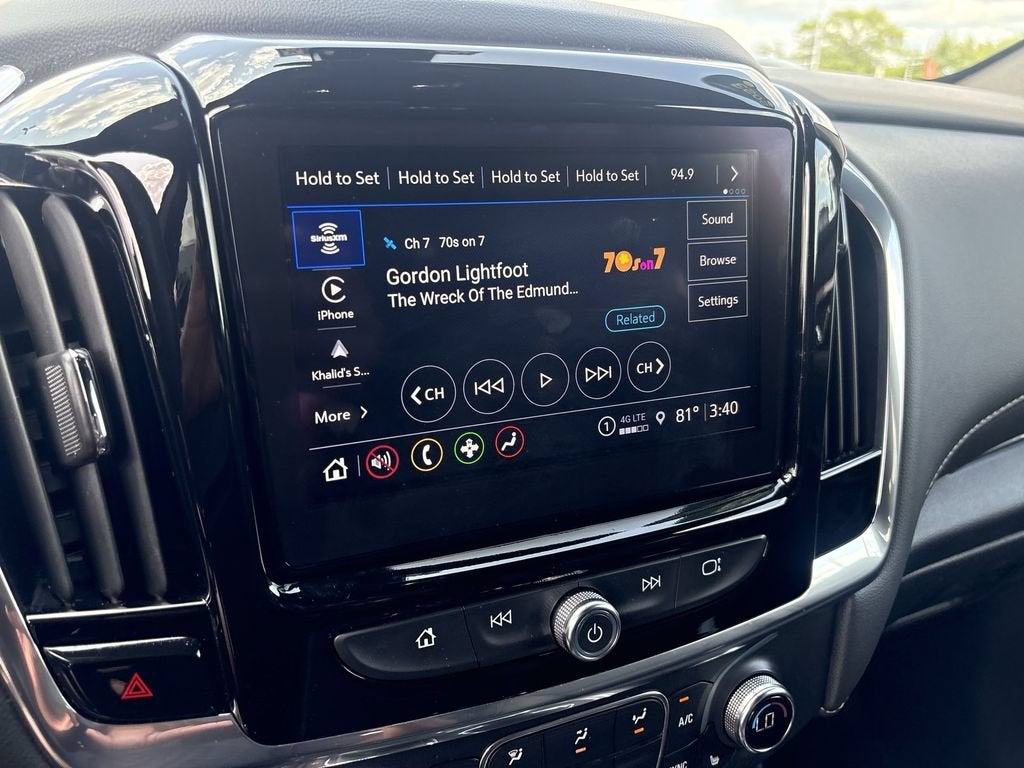 2023 Chevrolet Traverse LT Leather