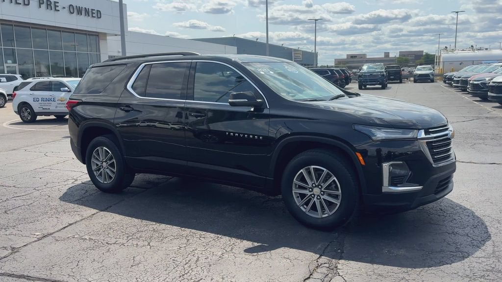 2023 Chevrolet Traverse LT Leather