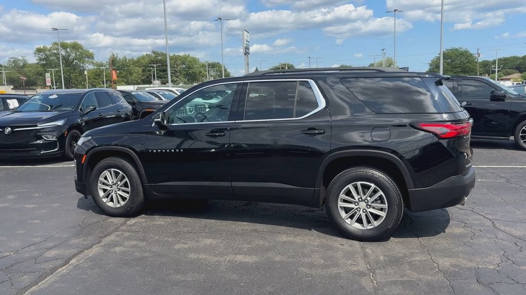 2023 Chevrolet Traverse LT Leather