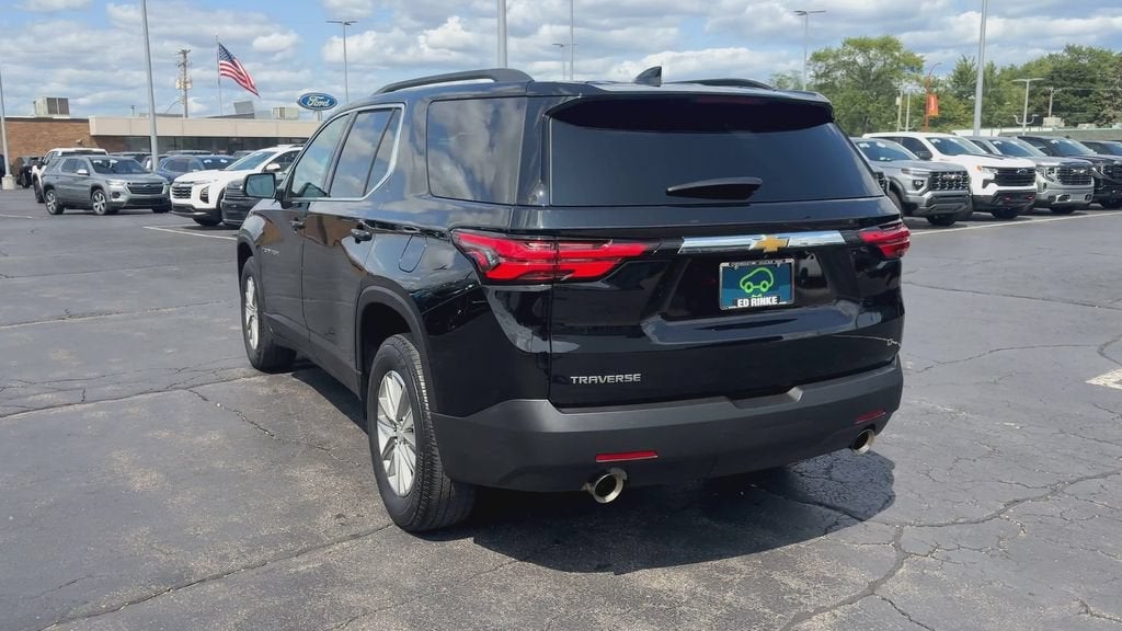 2023 Chevrolet Traverse LT Leather