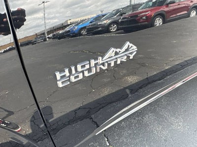 2023 Chevrolet Traverse High Country