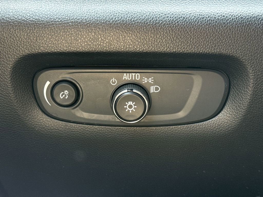 2024 Chevrolet Traverse Limited LT Cloth