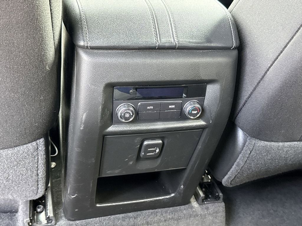 2024 Chevrolet Traverse Limited LT Cloth