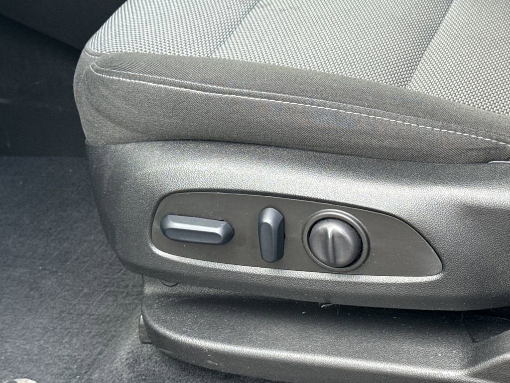 2024 Chevrolet Traverse Limited LT Cloth