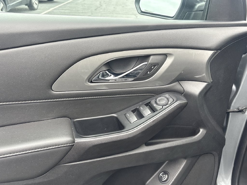 2024 Chevrolet Traverse Limited LT Cloth